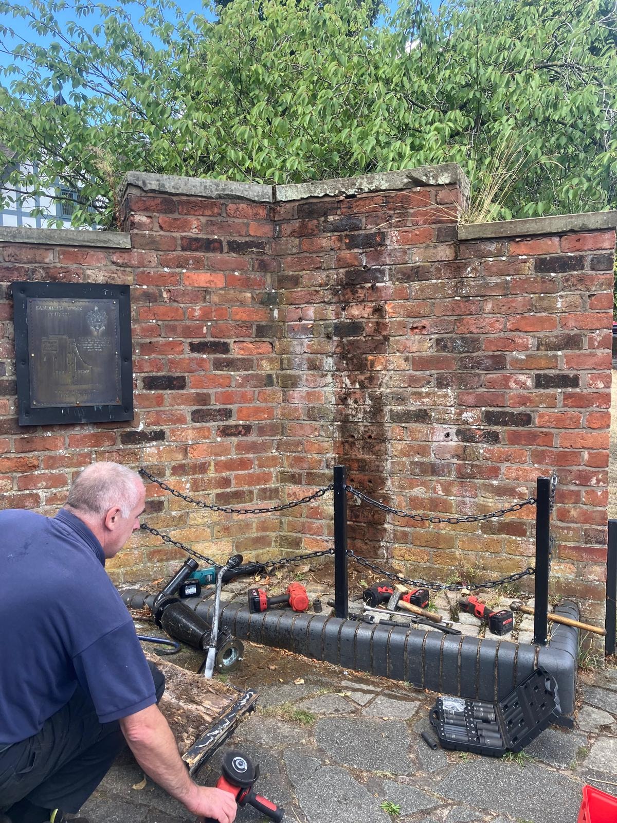 Inspection of pump installation